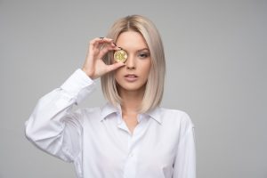 woman bitcoin